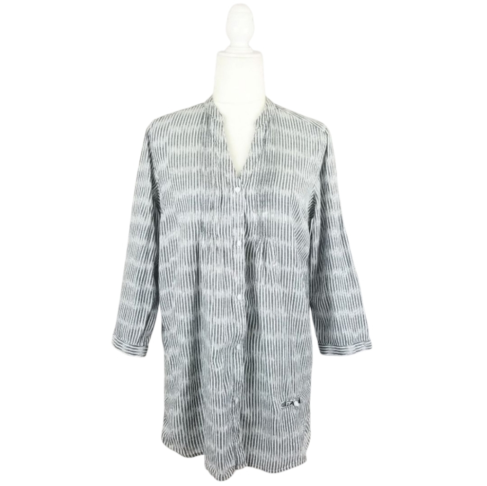 Sundance gray white striped 3/4 sleeve button front cotton top women's size S